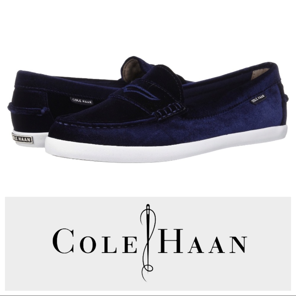 BRAND NEW COLE HAAN Women’s LOAFER Navy VELVET